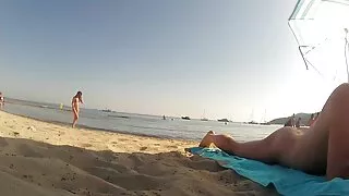 দুই শ্যামাঙ্গিনী লেস ...