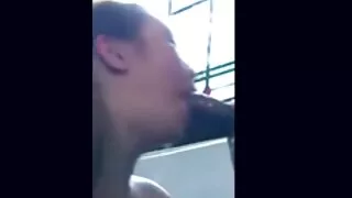লোভনীয় স্বর্ণকেশী খ ...