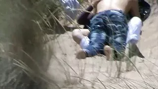 চিত্তাকর্ষকভাবে গরম  ...
