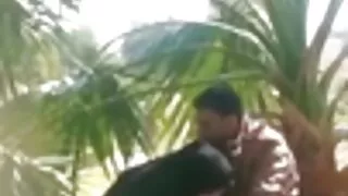 পুলের পাশে এটি চুদাচ ...